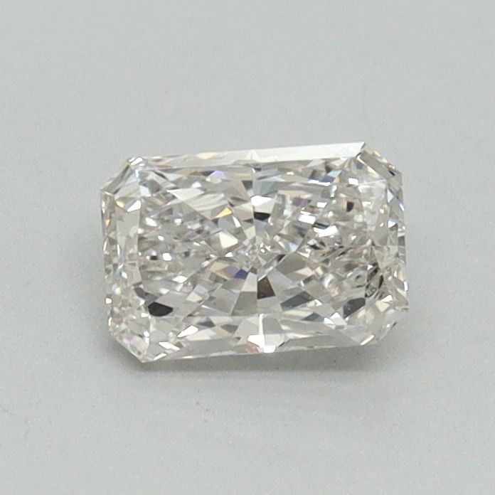 Loose Diamond - RADIANT 0.51ct G VS1: Loose Diamond - RADIANT 0.51ct G VS1 Source: This is a real non-mined Diamond that has been grown in a lab Shape: RADIANT Carats: 0.51 Color: G Clarity: VS1 Certification: IGI Video: