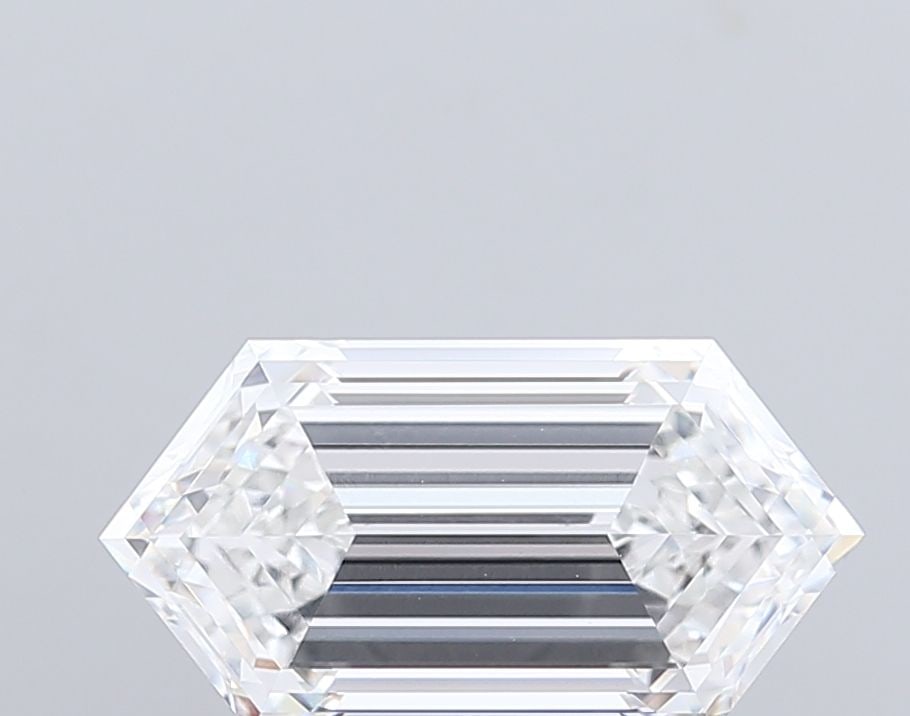 Loose Diamond - HEXAGONAL 7.26ct F VVS2: Loose Diamond - HEXAGONAL 7.26ct F VVS2 Source: This is a real non-mined Diamond that has been grown in a lab Shape: HEXAGONAL Carats: 7.26 Color: F Clarity: VVS2 Certification: IGI Video: