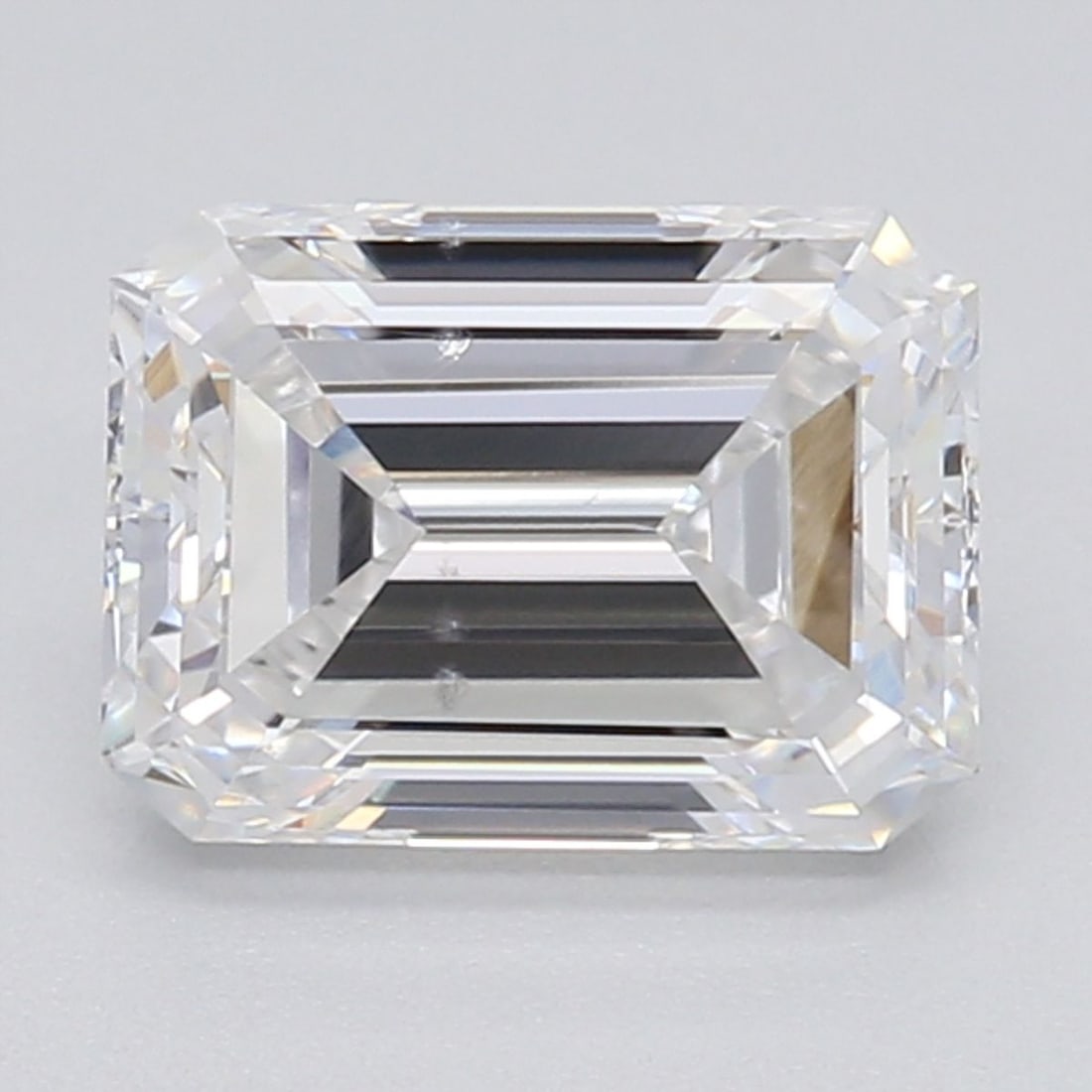 Loose Diamond - EMERALD 0.96ct E VS2: Loose Diamond - EMERALD 0.96ct E VS2 Source: This is a real non-mined Diamond that has been grown in a lab Shape: EMERALD Carats: 0.96 Color: E Clarity: VS2 Certification: IGI Video: