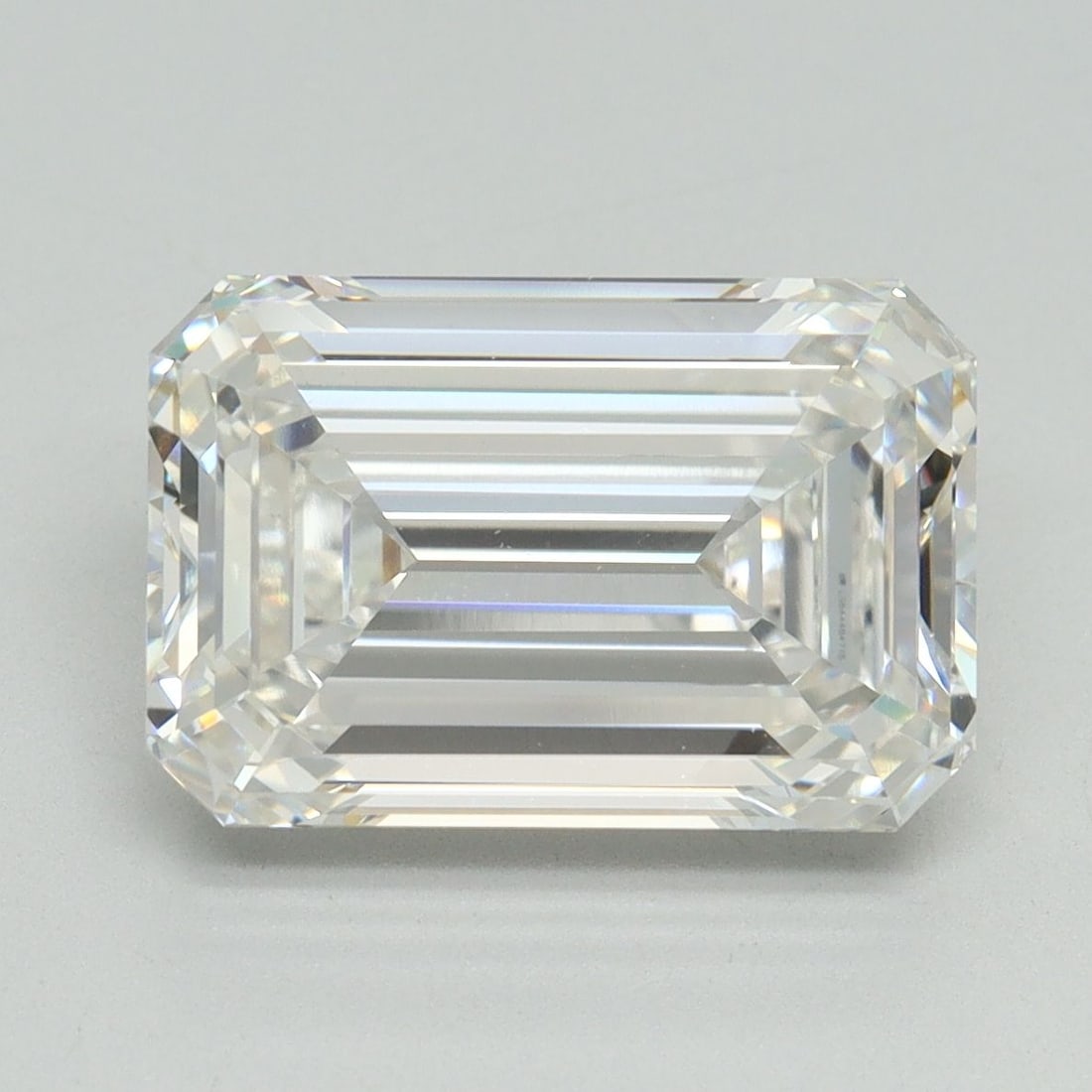 Loose Diamond - EMERALD 5.13ct F VVS2: Loose Diamond - EMERALD 5.13ct F VVS2 Source: This is a real non-mined Diamond that has been grown in a lab Shape: EMERALD Carats: 5.13 Color: F Clarity: VVS2 Certification: IGI Video: Video Link