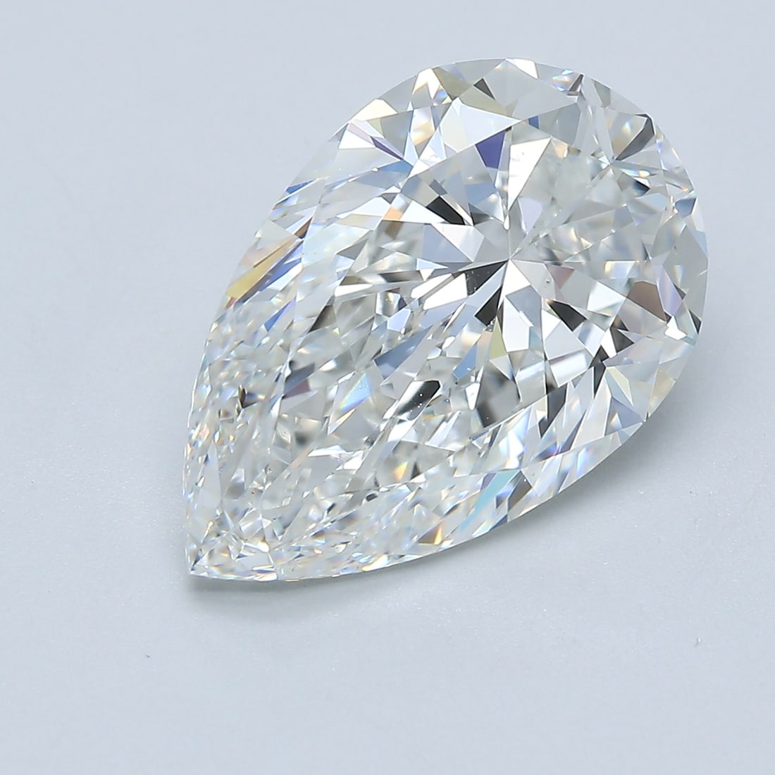 Loose Diamond - PEAR 6.01ct G VS2: Loose Diamond - PEAR 6.01ct G VS2 Source: Natural Mined Diamond Shape: PEAR Carats: 6.01 Color: G Clarity: VS2 Certification: GIA Condition: Pre-Owned PLEASE NOTE: Framed, Large, or heavy items do not