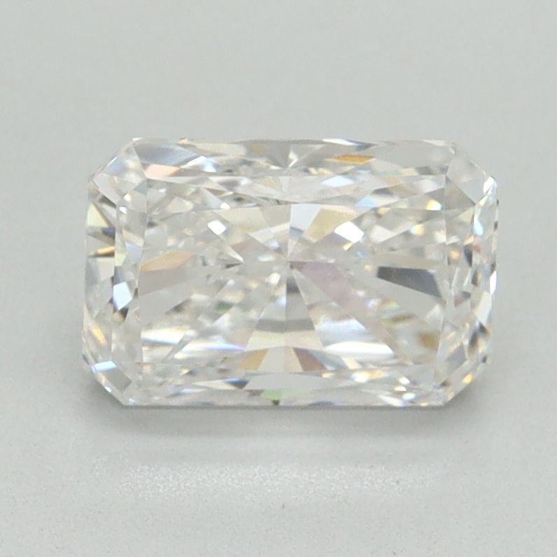 Loose Diamond - RADIANT 1.47ct E VS1: Loose Diamond - RADIANT 1.47ct E VS1 Source: This is a real non-mined Diamond that has been grown in a lab Shape: RADIANT Carats: 1.47 Color: E Clarity: VS1 Certification: NONE Video: