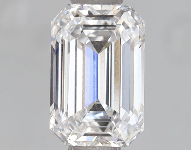 Loose Diamond - EMERALD 1.17ct D VS1: Loose Diamond - EMERALD 1.17ct D VS1 Source: This is a real non-mined Diamond that has been grown in a lab Shape: EMERALD Carats: 1.17 Color: D Clarity: VS1 Certification: IGI Video: