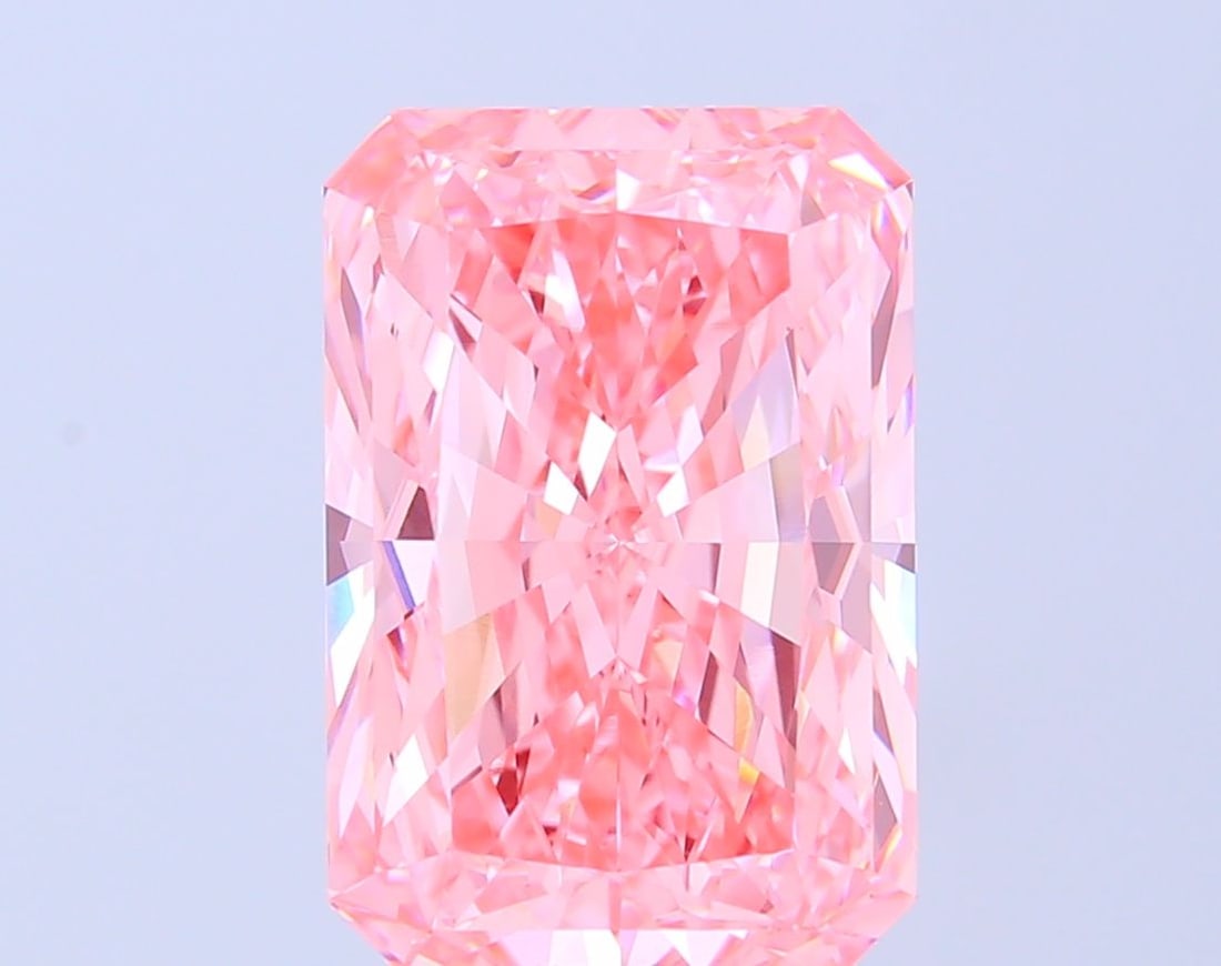 Loose Diamond - RADIANT 7.53ct Fancy Vivid Pink VS1: Loose Diamond - RADIANT 7.53ct Fancy Vivid Pink VS1 Source: This is a real non-mined Diamond that has been grown in a lab Shape: RADIANT Carats: 7.53 Color: Fancy Vivid Pink Certification: IGI Video: