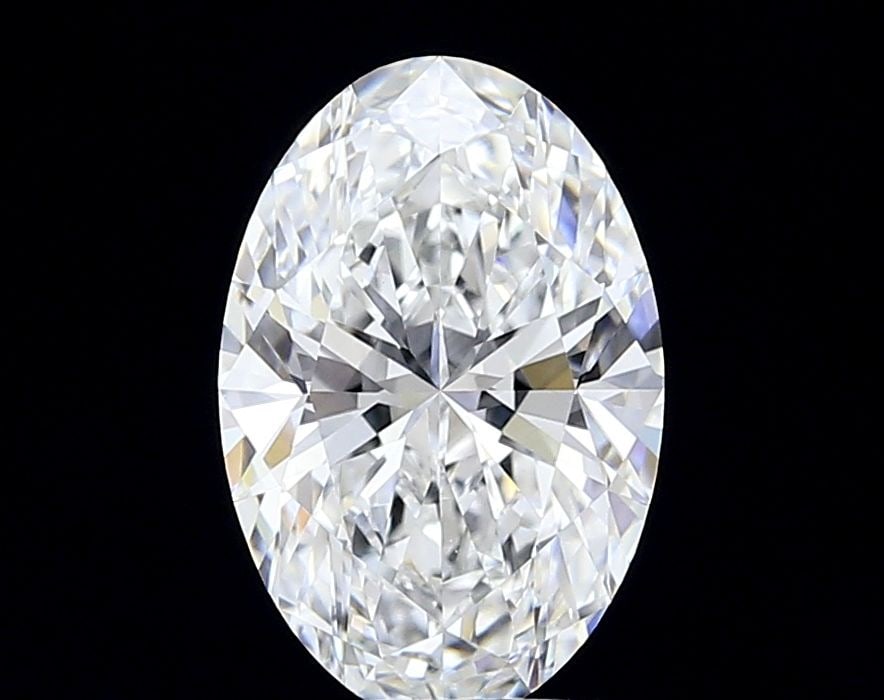 Loose Diamond - CUSHION MODIFIED 3.52ct E VVS2: Loose Diamond - CUSHION MODIFIED 3.52ct E VVS2 Source: This is a real non-mined Diamond that has been grown in a lab Shape: CUSHION MODIFIED Carats: 3.52 Color: E Clarity: VVS2 Certification: IGI Vide