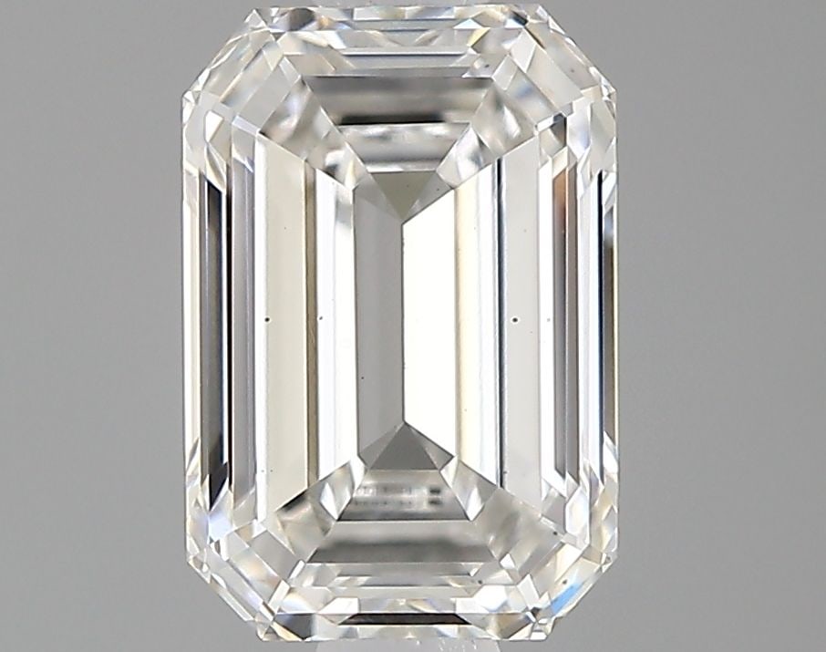 Loose Diamond - EMERALD 0.93ct G VS2: Loose Diamond - EMERALD 0.93ct G VS2 Source: This is a real non-mined Diamond that has been grown in a lab Shape: EMERALD Carats: 0.93 Color: G Clarity: VS2 Certification: IGI Video: Video Link