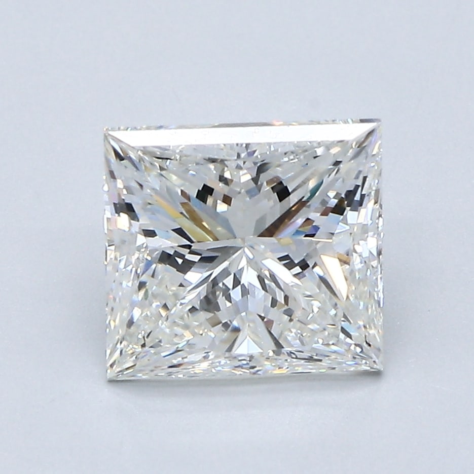 Loose Diamond - PRINCESS 2.5ct H VS1: Loose Diamond - PRINCESS 2.5ct H VS1 Source: Natural Mined Diamond Shape: PRINCESS Carats: 2.5 Color: H Clarity: VS1 Certification: GIA Condition: Pre-Owned PLEASE NOTE: Framed, Large, or heavy items 
