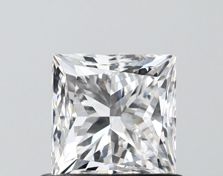 Loose Diamond - PRINCESS 0.94ct D VS1: Loose Diamond - PRINCESS 0.94ct D VS1 Source: This is a real non-mined Diamond that has been grown in a lab Shape: PRINCESS Carats: 0.94 Color: D Clarity: VS1 Certification: IGI Video: