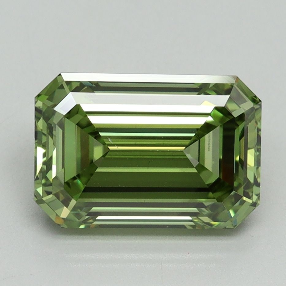 Loose Diamond - EMERALD 3.04ct Fancy Vivid Green VS1: Loose Diamond - EMERALD 3.04ct Fancy Vivid Green VS1 Source: This is a real non-mined Diamond that has been grown in a lab Shape: EMERALD Carats: 3.04 Color: Fancy Vivid Green Certification: IGI Video