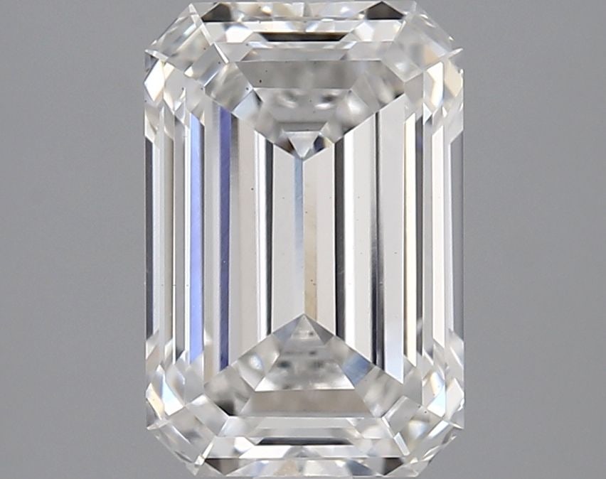 Loose Diamond - EMERALD 2.15ct F VS1: Loose Diamond - EMERALD 2.15ct F VS1 Source: This is a real non-mined Diamond that has been grown in a lab Shape: EMERALD Carats: 2.15 Color: F Clarity: VS1 Certification: IGI Video: