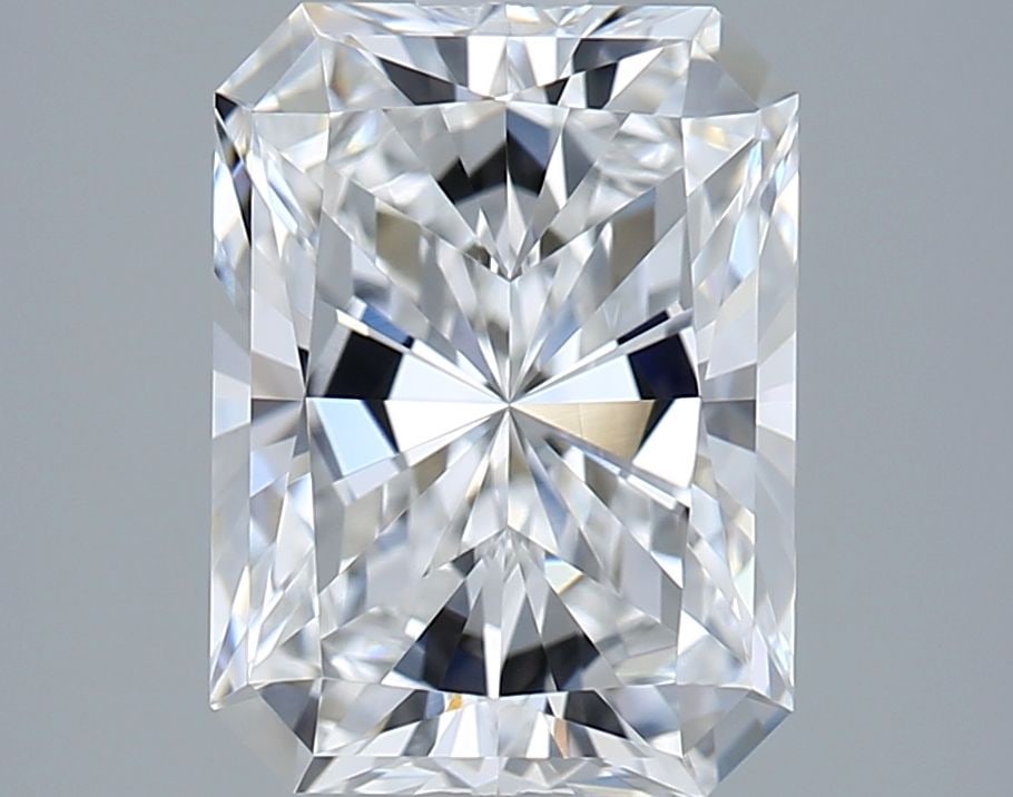Loose Diamond - RADIANT 2.07ct E VVS2: Loose Diamond - RADIANT 2.07ct E VVS2 Source: This is a real non-mined Diamond that has been grown in a lab Shape: RADIANT Carats: 2.07 Color: E Clarity: VVS2 Certification: IGI Video: