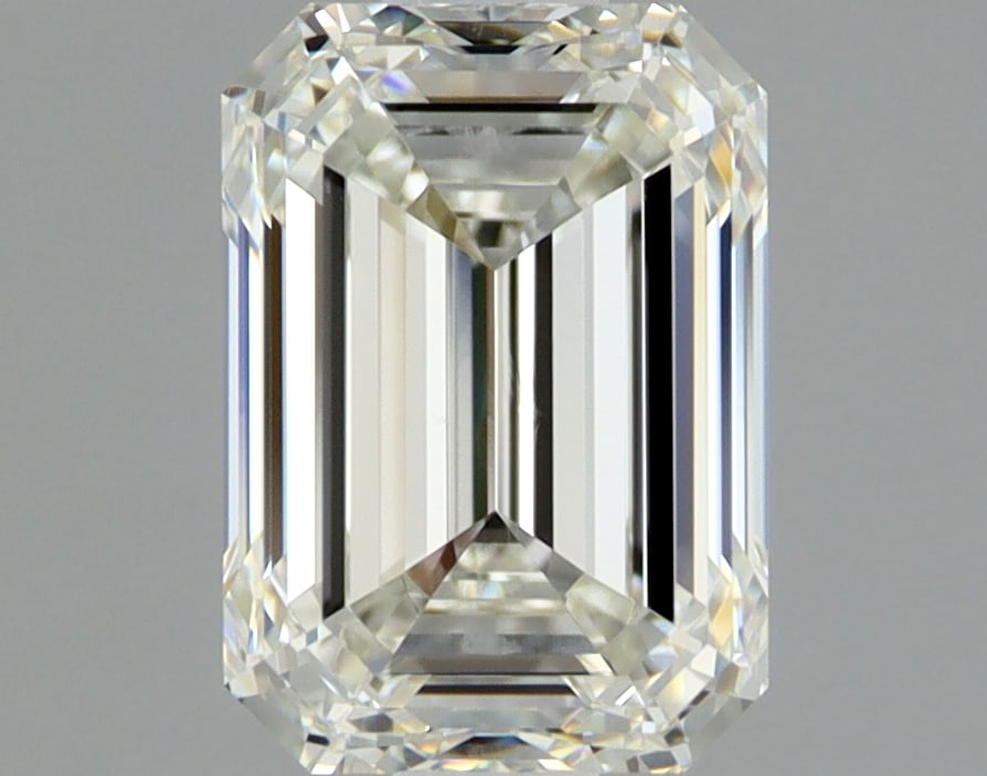 Loose Diamond - EMERALD 1.3ct I VVS2: Loose Diamond - EMERALD 1.3ct I VVS2 Source: Natural Mined Diamond Shape: EMERALD Carats: 1.3 Color: I Clarity: VVS2 Certification: GIA Condition: Pre-Owned PLEASE NOTE: Framed, Large, or heavy items 