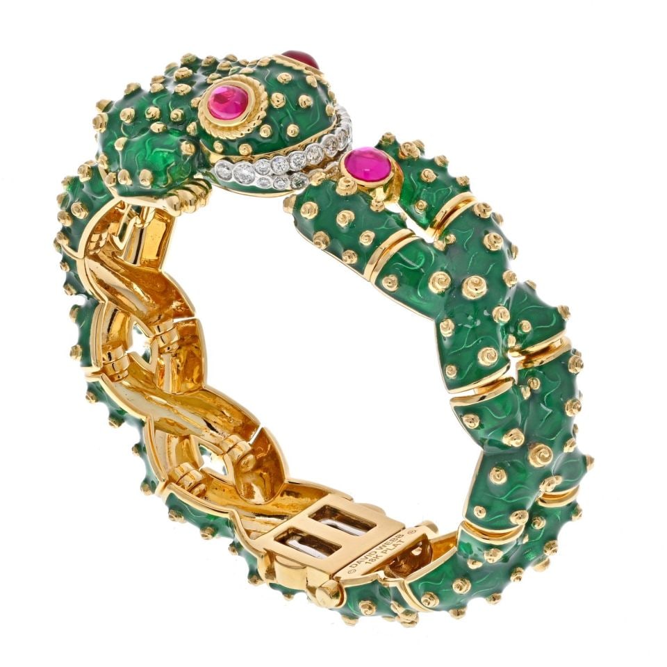 David Webb Frog Bracelet Platinum 18K Gold Enamel Ruby Diamond: David Webb Frog Bracelet Platinum 18K Gold Enamel Ruby Diamond This exquisite David Webb Frog bracelet is a stunning piece crafted from a combination of platinum and 18K yellow gold, weighing 83.5 gra
