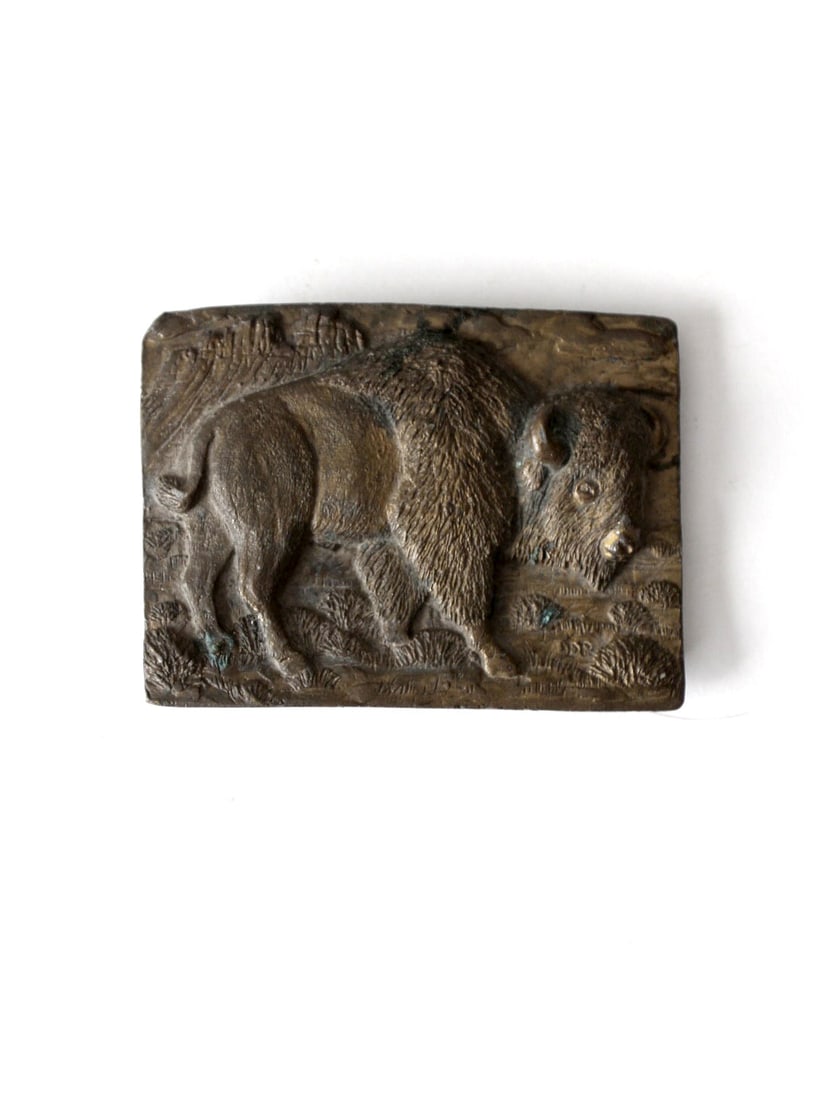 1970s Vintage Brass Bison Belt Buckle 3.25 inch: 1970s Vintage Brass Bison Belt Buckle 3.25 inch This vintage brass belt buckle, crafted in the 1970s, features a striking relief design of a majestic bison, embodying a sense of rugged elegance. The b