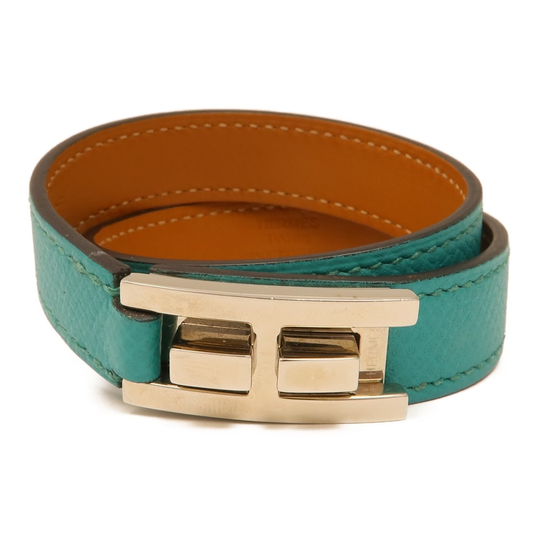 HERMES Drag Double Bracelet Epsom Leather Blue Calfskin: HERMES Drag Double Bracelet Epsom Leather Blue Calfskin Introducing the HERMES Drag Double Bracelet, a sophisticated accessory crafted from high-quality Epsom leather. This stunning bracelet features 