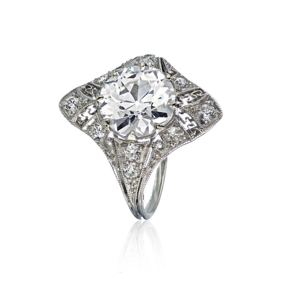 Edwardian platinum ring with GIA certified Old European cut diamond (1 of 1)