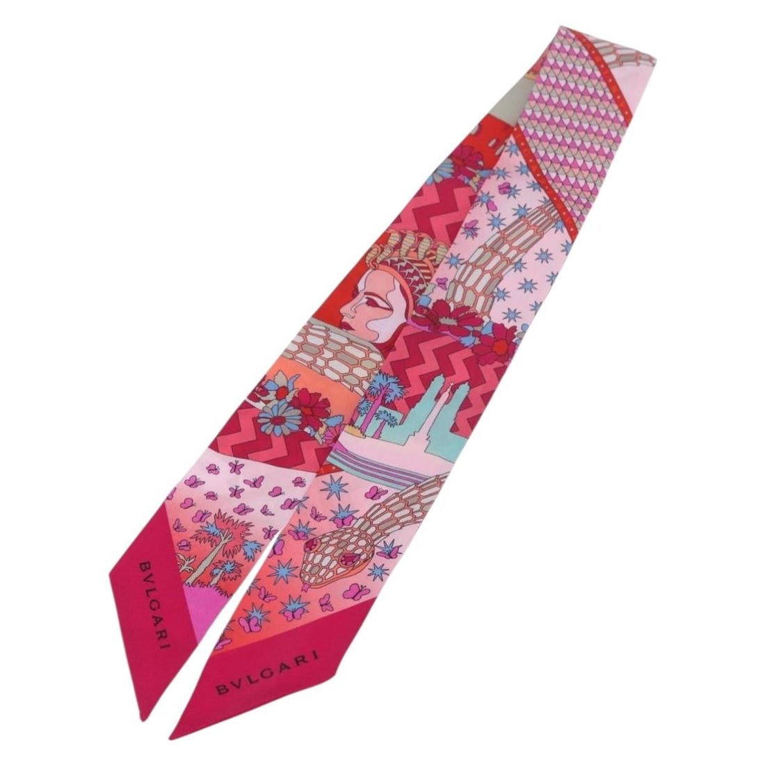 Red Silk BVLGARI Women Scarf Italy: Red Silk BVLGARI Women Scarf Italy This BVLGARI women's scarf is crafted from luxurious silk and features a striking red color. Made in Italy, it measures approximately 85 cm in height and 5 cm in wid