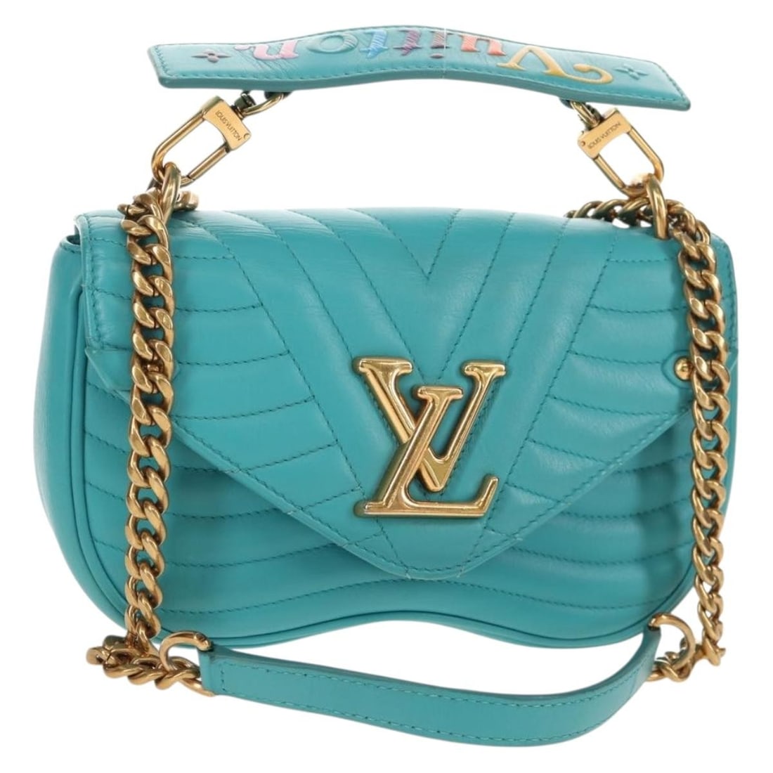 Louis Vuitton New Wave PM Heart Quilted Leather Shoulder Bag Turquoise: Louis Vuitton New Wave PM Heart Quilted Leather Shoulder Bag Turquoise This pre-owned Louis Vuitton New Wave Chain Bag for women features quilted leather in a turquoise blue color. It has a compact de