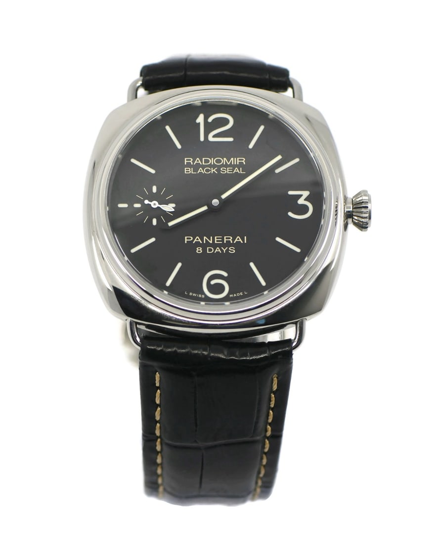 Panerai Radiomir PAM00609 Stainless Steel Watch with Box and Papers: Panerai Radiomir PAM00609 Stainless Steel Watch with Box and Papers This Panerai Radiomir wristwatch combines elegance with functionality. Featuring a mechanical (manual) movement, this watch is a tru