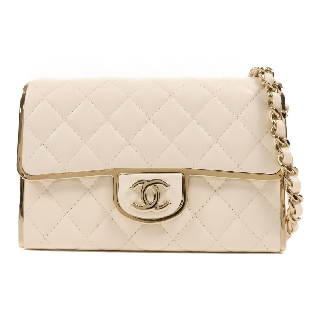 CHANEL White Lambskin Chain Shoulder Evening Bag CC GHW: CHANEL White Lambskin Chain Shoulder Evening Bag CC GHW This CHANEL evening bag is crafted from luxurious white lambskin leather and features the iconic CC logo with gold-tone hardware. Designed as a 