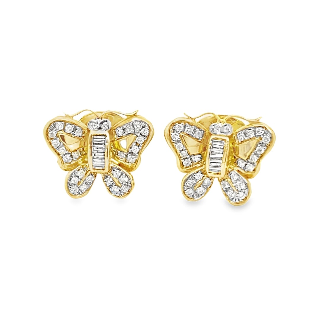 Vintage 18k Yellow Gold Butterfly Diamond Stud Earrings: Vintage 18k Yellow Gold Butterfly Diamond Stud Earrings These vintage butterfly stud earrings are crafted from 18k yellow gold and feature a delicate butterfly silhouette. Adorned with both baguette a