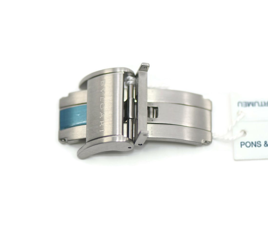 18mm Deployment Buckle for Wristwatch Stainless Steel by Bulgari: 18mm Deployment Buckle for Wristwatch Stainless Steel by Bulgari This Bulgari stainless steel deployment buckle is designed for a wristwatch band with an 18mm width. Crafted in Switzerland, it offers 