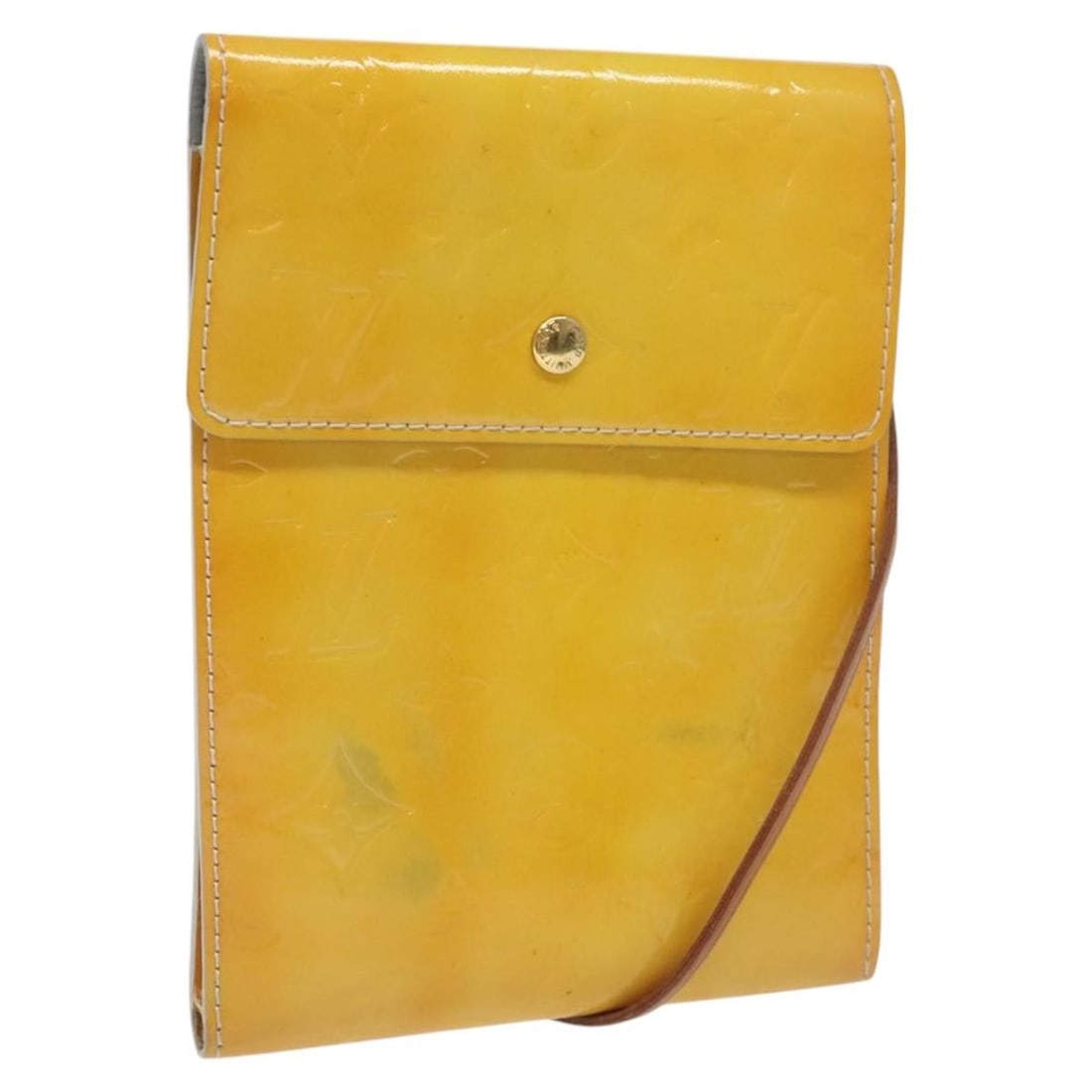 Louis Vuitton Kenmare yellow patent leather shoulder bag: Louis Vuitton Kenmare yellow patent leather shoulder bag This Louis Vuitton Kenmare shoulder bag is crafted from yellow patent leather and designed for women. It features a compact silhouette with a s