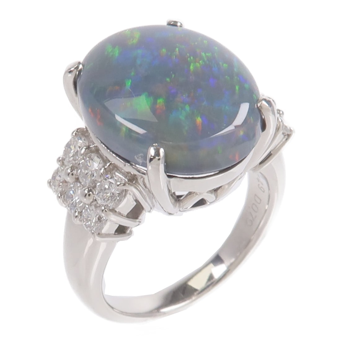 JEWELRY Black Opal Platinum Ring US 5.5: JEWELRY Black Opal Platinum Ring US 5.5 This elegant women's ring features a captivating black opal as the main stone, set in high-quality Pt900 platinum. The ring is designed in a classic style and s