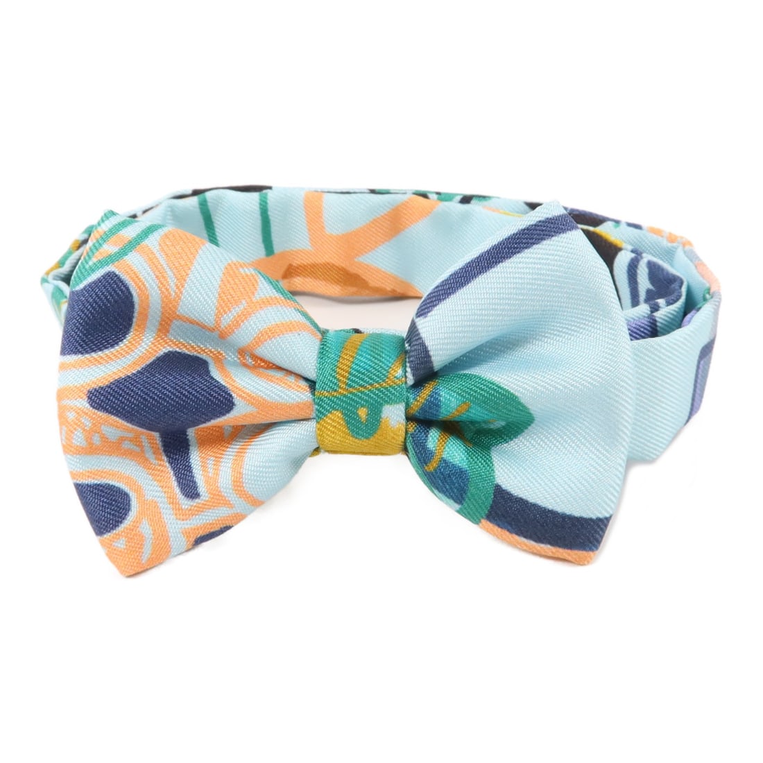 Hermes multicolor silk boys bowtie: Hermes multicolor silk boys bowtie This HERMES bowtie is crafted from luxurious silk and features a vibrant multicolor design. Made in France, it is designed for boys and offers a stylish accessory fo