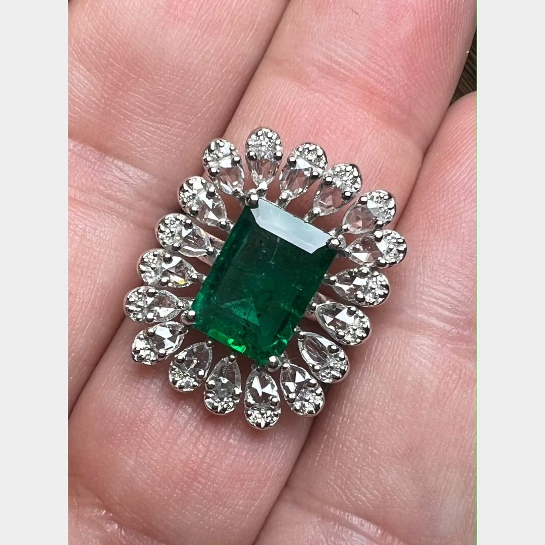 18K White Gold 3.50 Ct Emerald and Diamond Vintage Ring: 18K White Gold 3.50 Ct Emerald and Diamond Vintage Ring This exquisite ring features a stunning 3.50 Ct. emerald set in luxurious 18K white gold. The design is enhanced by 18 rose-cut diamonds, totali