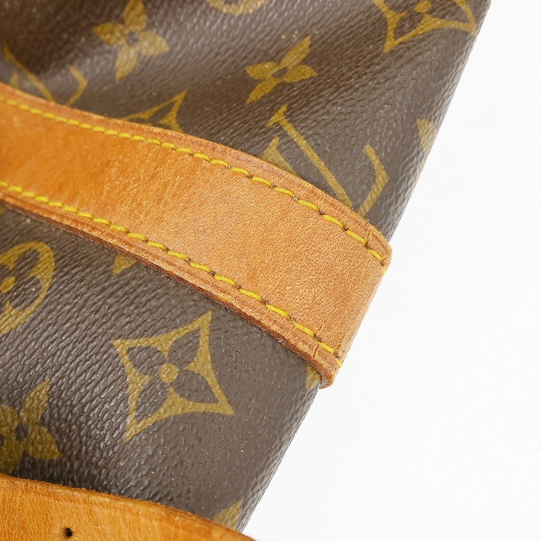 Louis Vuitton Keepall 55 Monogram Duffle Bag - 17