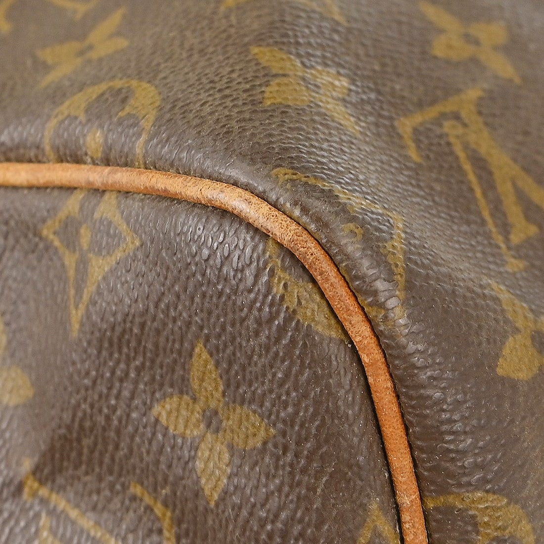 Louis Vuitton Keepall 55 Monogram Duffle Bag - 5