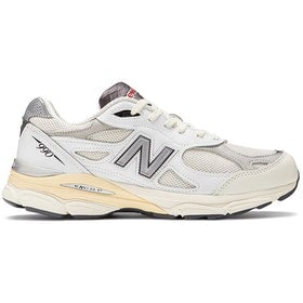 New Balance 990v3 Teddy Santis Sea Salt Sneakers: New Balance 990v3 Teddy Santis Sea Salt Sneakers This is an authentic pair of New Balance 990v3 MiUSA Teddy Santis Sea Salt sneakers. The shoes feature a gold colorway and are crafted from cotton fabr