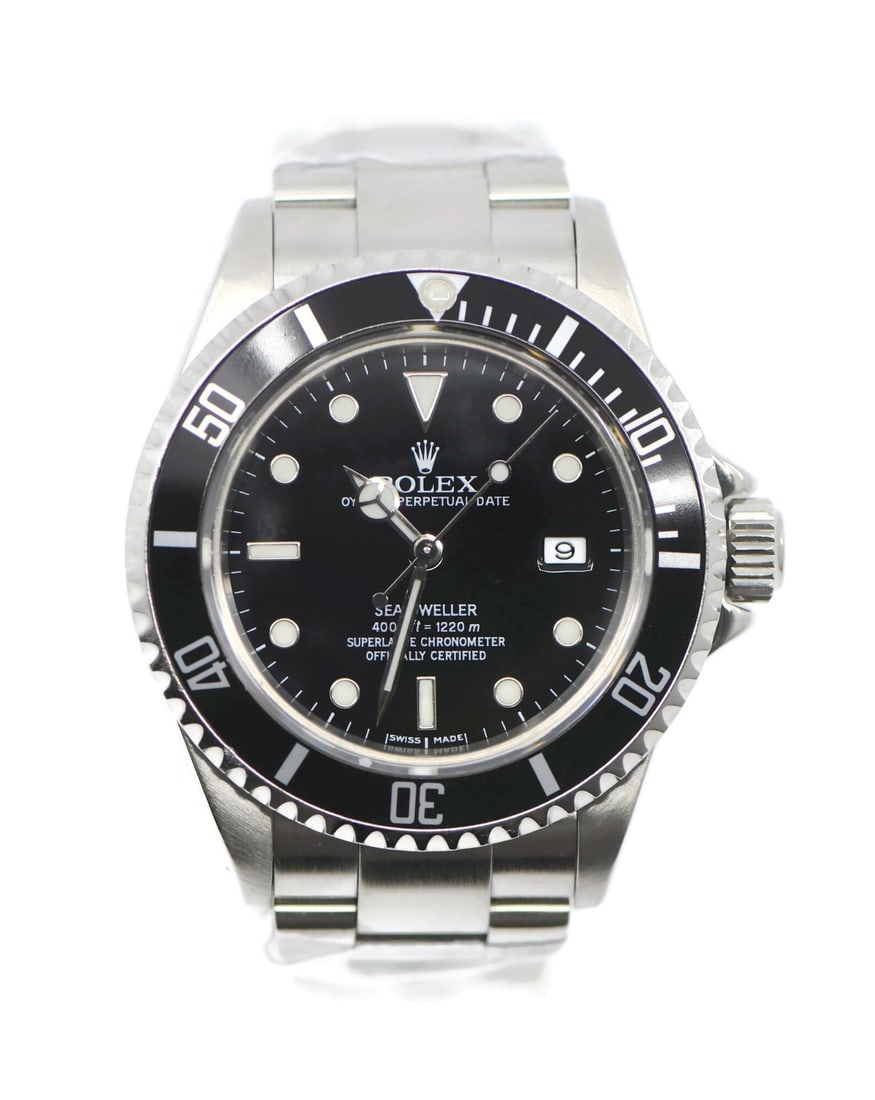 Sea-Dweller Ref 16600 Stainless Steel 40mm Wristwatch with Box: Sea-Dweller Ref 16600 Stainless Steel 40mm Wristwatch with Box This Rolex Sea-Dweller wristwatch features a 40 mm stainless steel case and bracelet, complemented by a black analog dial. Manufactured i