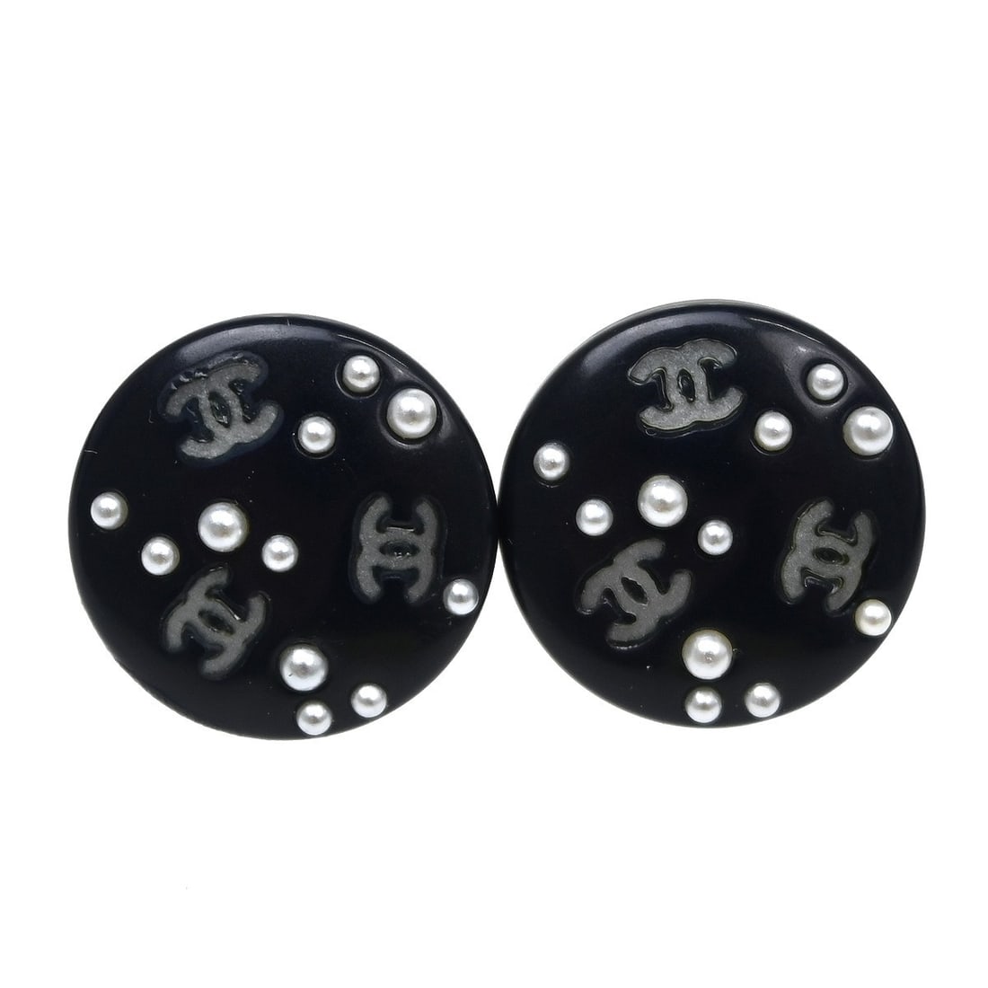 CHANEL Round Clip-On Button Earrings Black Acrylic Gold-Plated: CHANEL Round Clip-On Button Earrings Black Acrylic Gold-Plated These Chanel earrings feature a classic round button design in black acrylic with gold-plated accents. Designed with clip-on closures, th