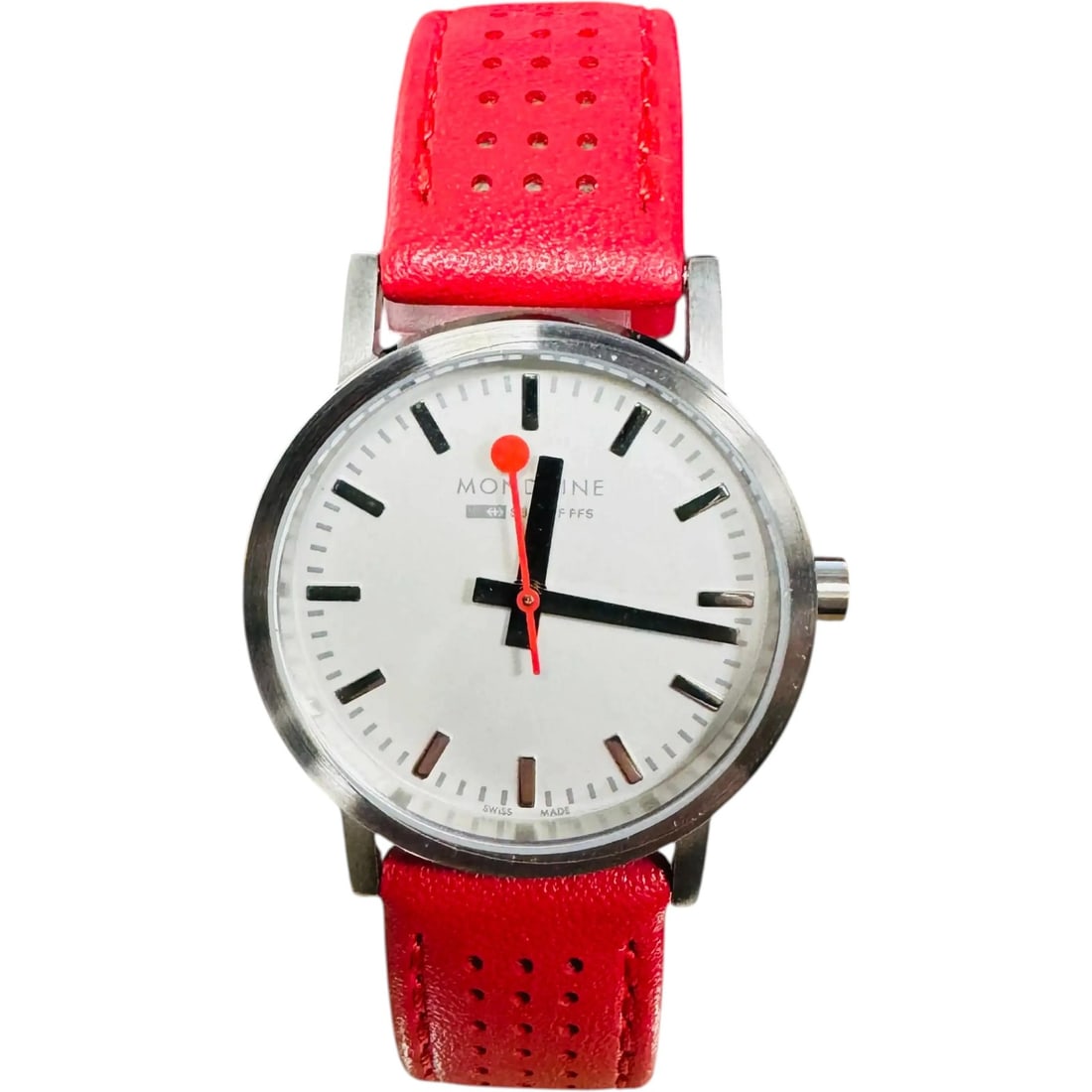 Ladies Quartz Wristwatch Mondaine Classic White Dial 30mm Stainless Steel Case: Ladies Quartz Wristwatch Mondaine Classic White Dial 30mm Stainless Steel Case This Mondaine Classic wristwatch features a 30mm satin-finished stainless steel case with a white analog dial and stick i