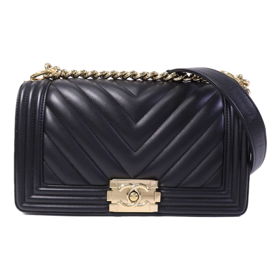 CHANEL Boy 25 black lambskin chain shoulder bag GHW: CHANEL Boy 25 black lambskin chain shoulder bag GHW This CHANEL Boy 25 shoulder bag is crafted from luxurious black lambskin leather and features the iconic CC detail with gold-tone hardware. Designed