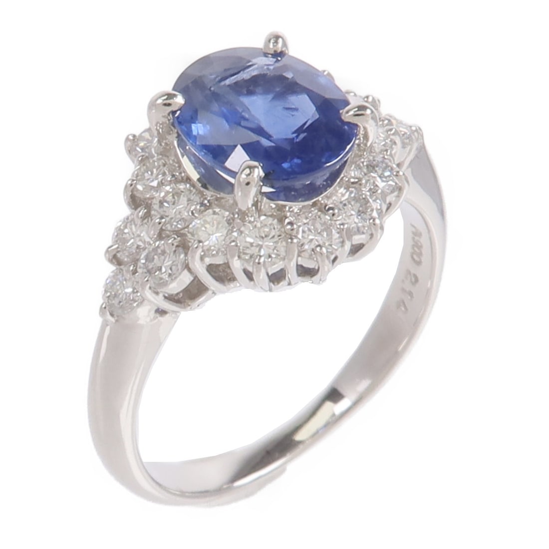 Pt900 Platinum Sapphire Diamond Ring US 7.5: Pt900 Platinum Sapphire Diamond Ring US 7.5 This elegant women's ring features a striking blue sapphire as the centerpiece, set in high-quality Pt900 platinum. Designed in a classic style, the ring of