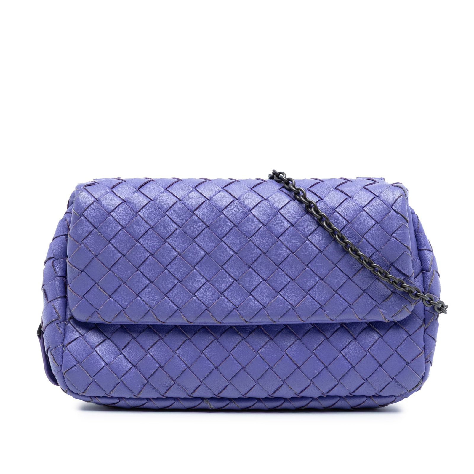 Bottega Veneta Purple Woven Leather Chain Flap Crossbody: Bottega Veneta Purple Woven Leather Chain Flap Crossbody This Bottega Veneta Mini Nappa Intrecciato Expandable Chain Flap Crossbody bag features a signature woven leather design in purple, complemente