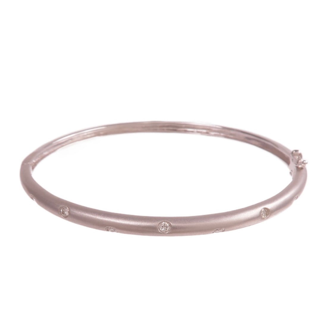 18K White Gold Bracelet Without Stones by JEWELRY: 18K White Gold Bracelet Without Stones by JEWELRY This bracelet is crafted from 18K white gold, featuring a sleek and elegant silver color. Designed in a classic style, it does not include any stones,