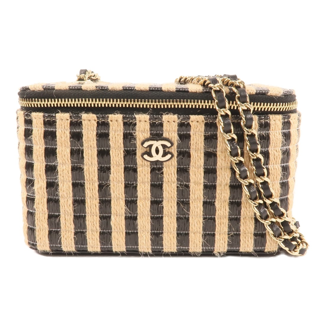 CHANEL Raffia Vanity Case Brown Black GHW Shoulder Bag: CHANEL Raffia Vanity Case Brown Black GHW Shoulder Bag This CHANEL CC vanity case shoulder bag features a brown and black exterior crafted from raffia-like material. Designed for versatility, it can b