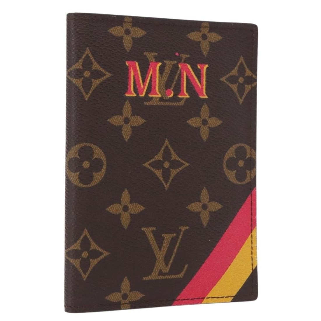Louis Vuitton Monogram Canvas Passport Case: Louis Vuitton Monogram Canvas Passport Case This Louis Vuitton Monogram Couverture Passpole NM Passport Case features the iconic monogram canvas in a compact design. Crafted in France, it is designed 