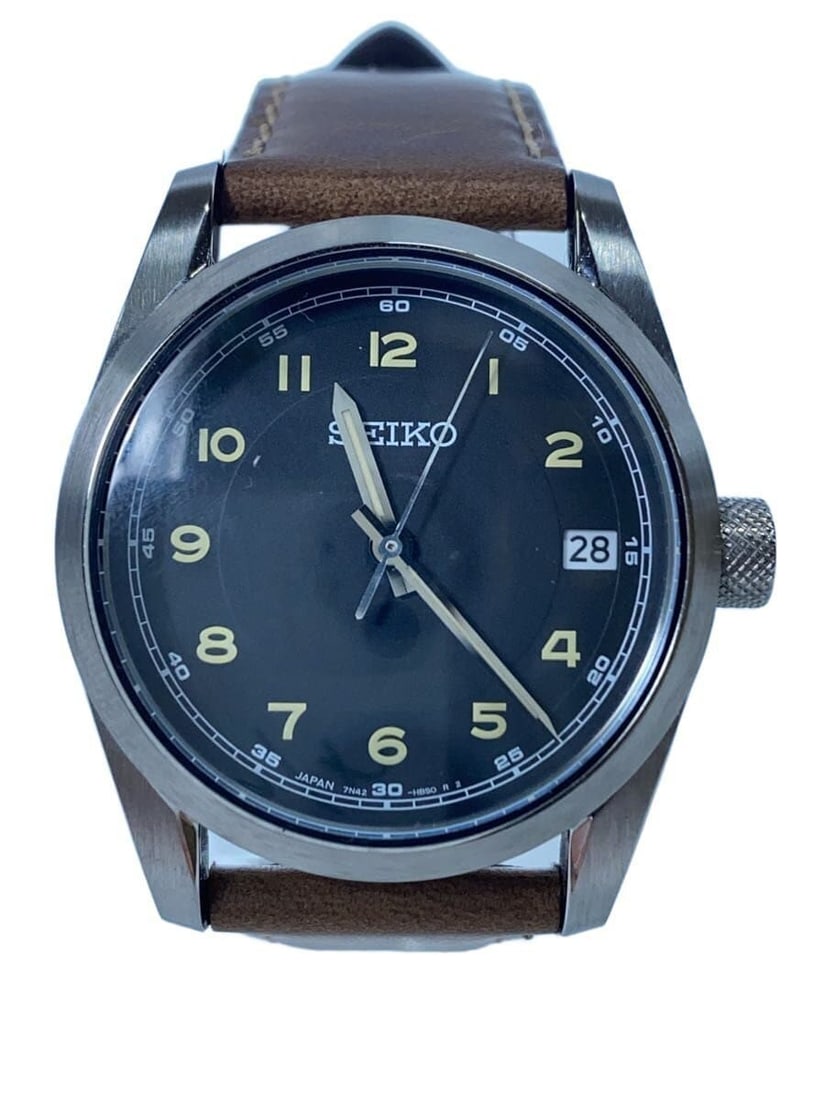 Seiko Nano Universe Quartz Black Leather Wristwatch 7N42-HAP0: Seiko Nano Universe Quartz Black Leather Wristwatch 7N42-HAP0 This Seiko x nano universe men's wristwatch features a quartz movement and a sleek black design. The watch is crafted with a leather band 