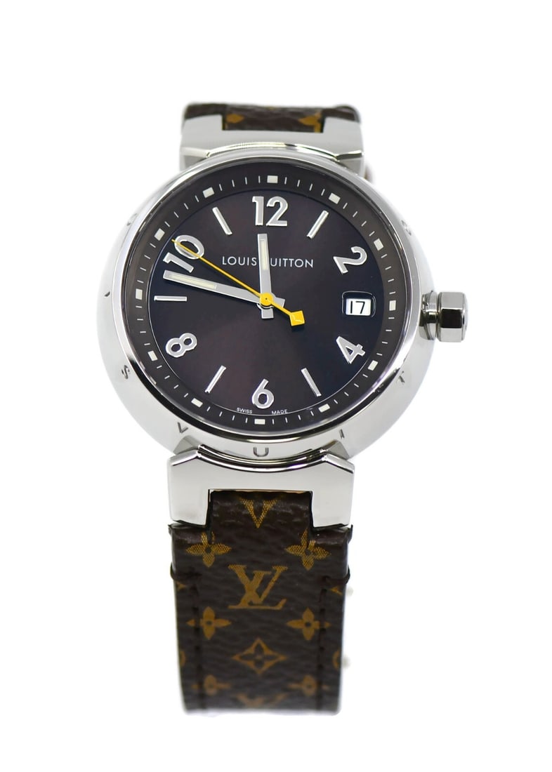 Louis Vuitton Tambour GMT Quartz Watch Q1131 Stainless Steel with Box and Papers: Louis Vuitton Tambour GMT Quartz Watch Q1131 Stainless Steel with Box and Papers Discover the exquisite Louis Vuitton Tambour GMT Stainless Steel Watch, a perfect blend of elegance and functionality. 