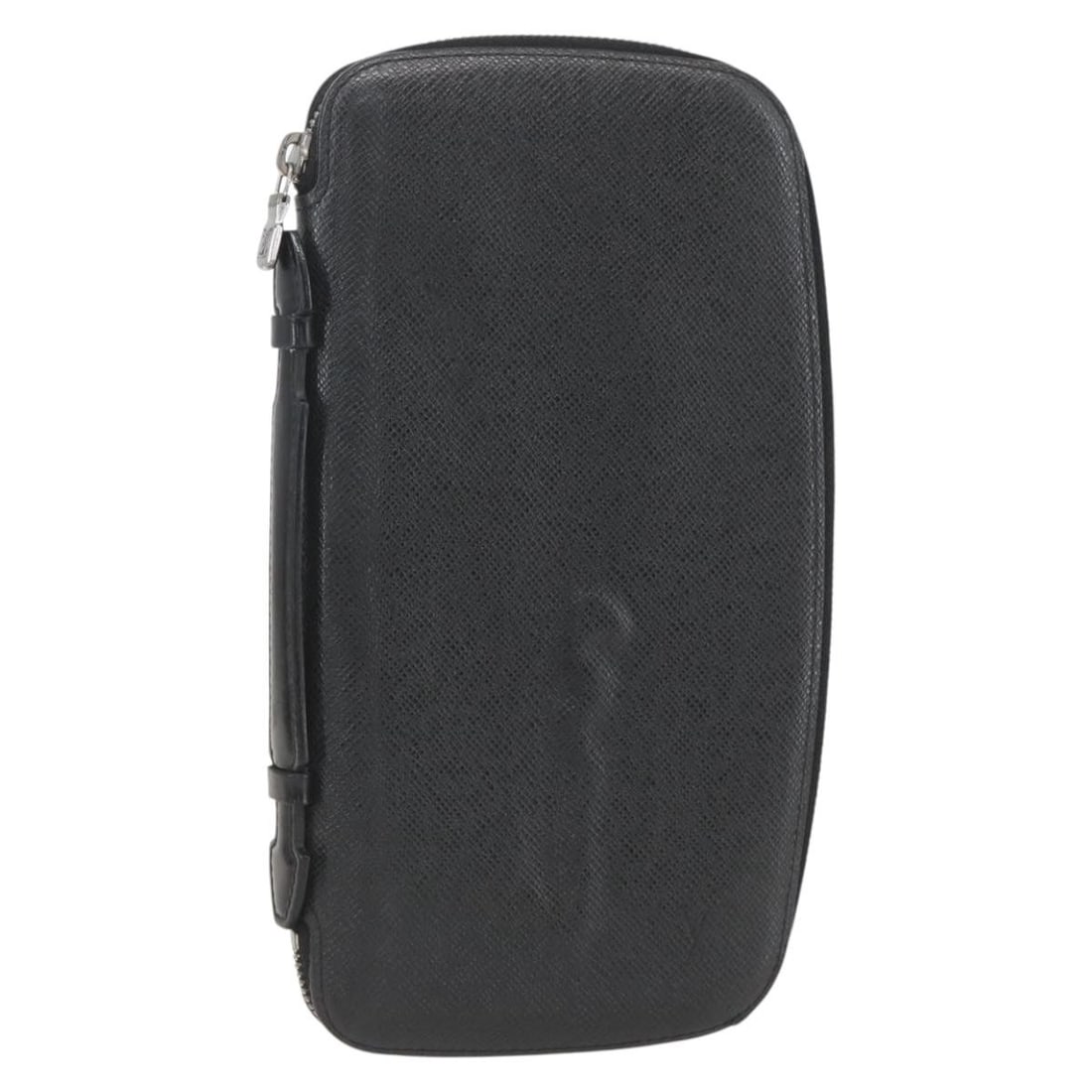 Black Taiga Leather Atoll Organizer Wallet by Louis Vuitton: Black Taiga Leather Atoll Organizer Wallet by Louis Vuitton The Louis Vuitton Atoll Organizer Wallet is crafted from Taiga leather in black and designed for unisex use. This pre-owned travel case feat