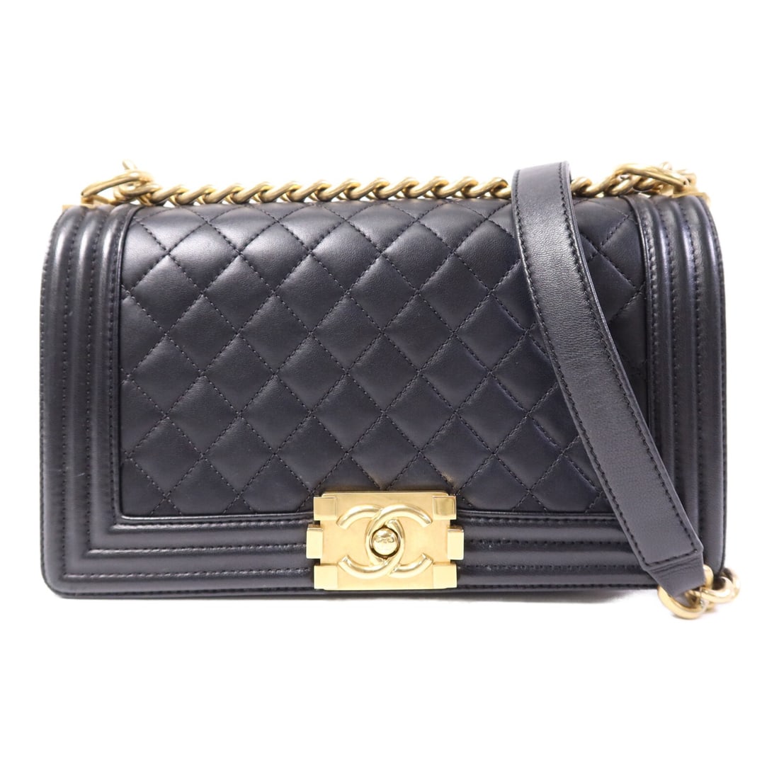Chanel Boy 25 Black Lambskin Shoulder Bag with Gold Hardware: Chanel Boy 25 Black Lambskin Shoulder Bag with Gold Hardware This is a CHANEL CC Boy 25 shoulder bag crafted from black lambskin leather. The bag features a chain shoulder strap and gold tone hardware