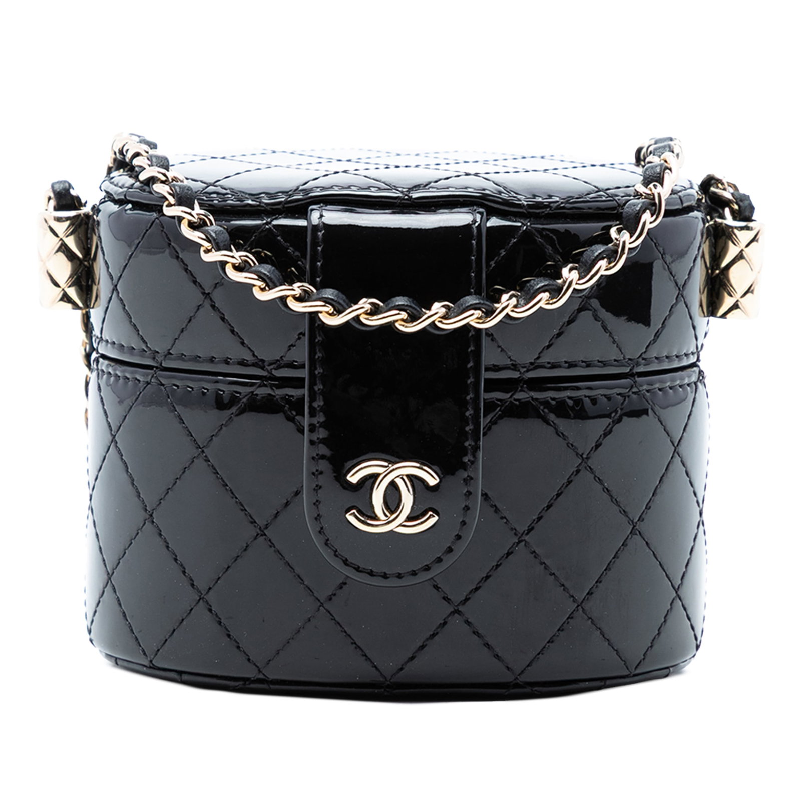 Chanel quilted patent leather vanity satchel with chain strap: Chanel quilted patent leather vanity satchel with chain strap This Chanel CC Quilted Patent Vanity Case features a quilted patent leather body in black, complemented by a leather-woven chain strap and
