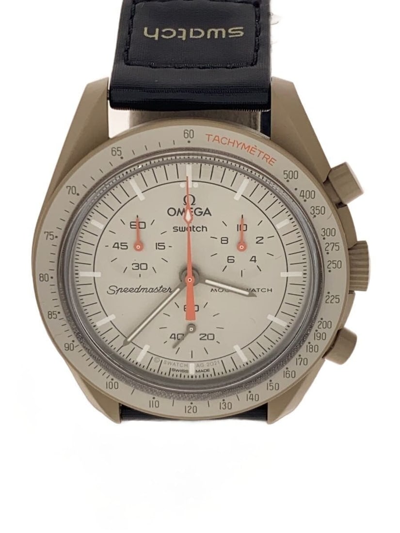 OMEGAxSWATCH Mission to Jupiter Beige Quartz Wristwatch: OMEGAxSWATCH Mission to Jupiter Beige Quartz Wristwatch This OMEGAxSWATCH Mission to Jupiter SO33C100 men's wristwatch features a quartz movement and a beige color scheme. The watch shows slight signs