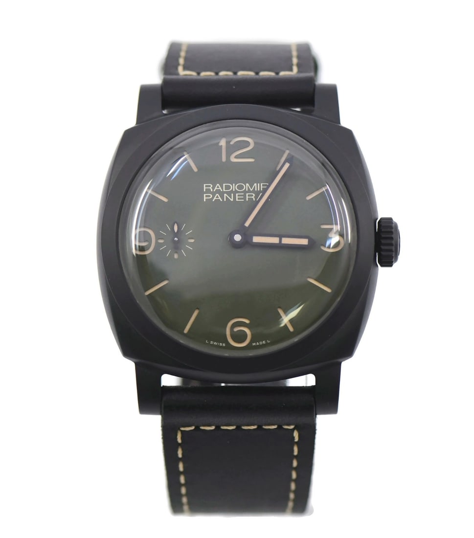 Panerai Radiomir PAM00997 Ceramic Watch with Green Dial and Leather Band: Panerai Radiomir PAM00997 Ceramic Watch with Green Dial and Leather Band Discover the Panerai Radiomir Ceramic Watch PAM00997, a stunning wristwatch that combines sophistication with functionality. Th