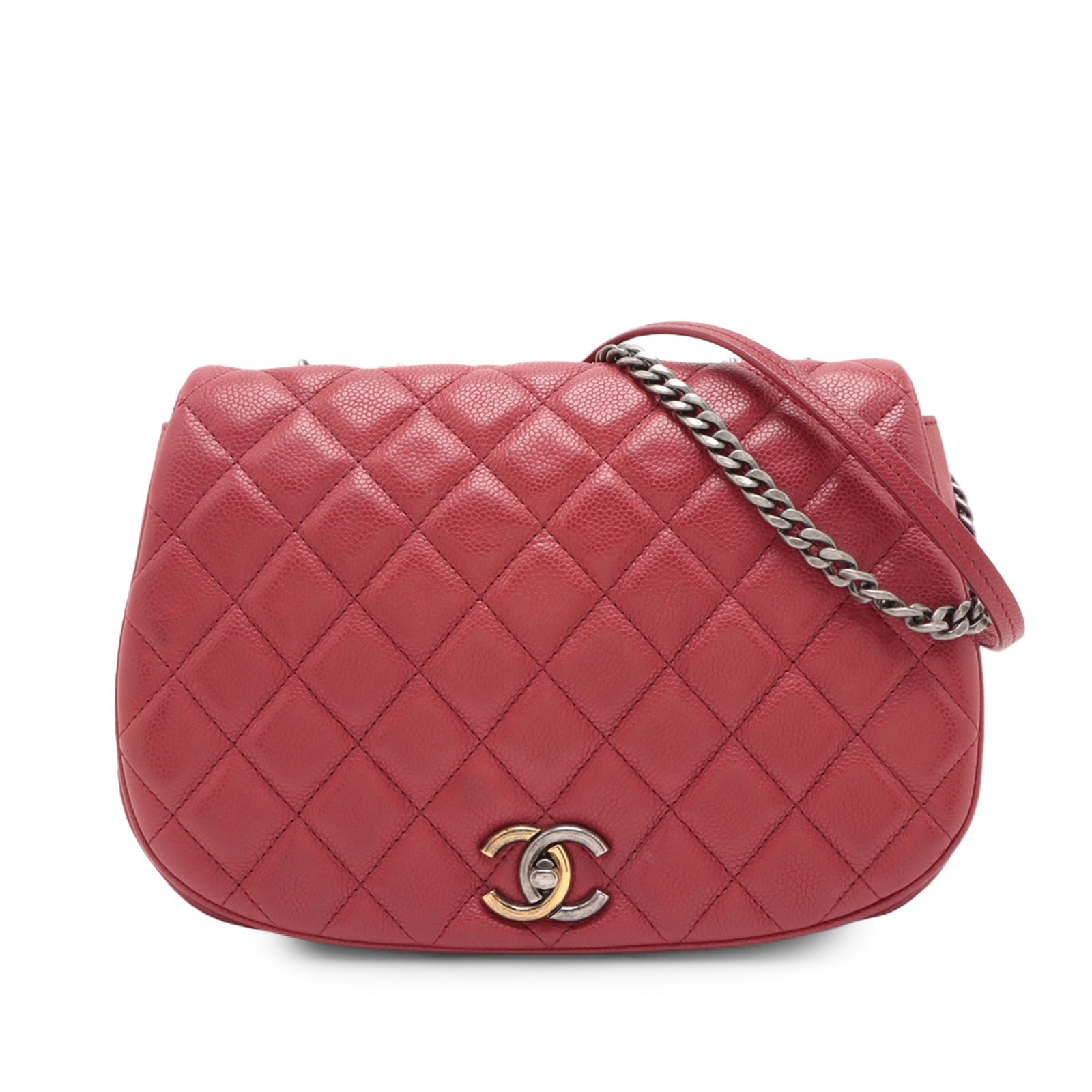Chanel red caviar leather flap bag with chain strap: Chanel red caviar leather flap bag with chain strap This Chanel Medium Quilted Caviar Casual Pocket Flap bag is crafted from quilted caviar leather in red and features a chain link strap with a leathe